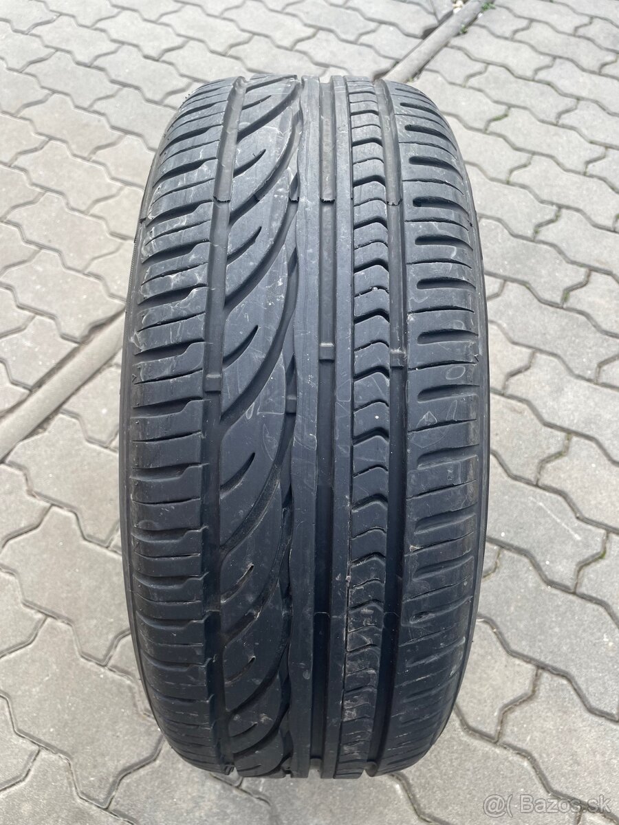 Predám 2 letné pneumatiky