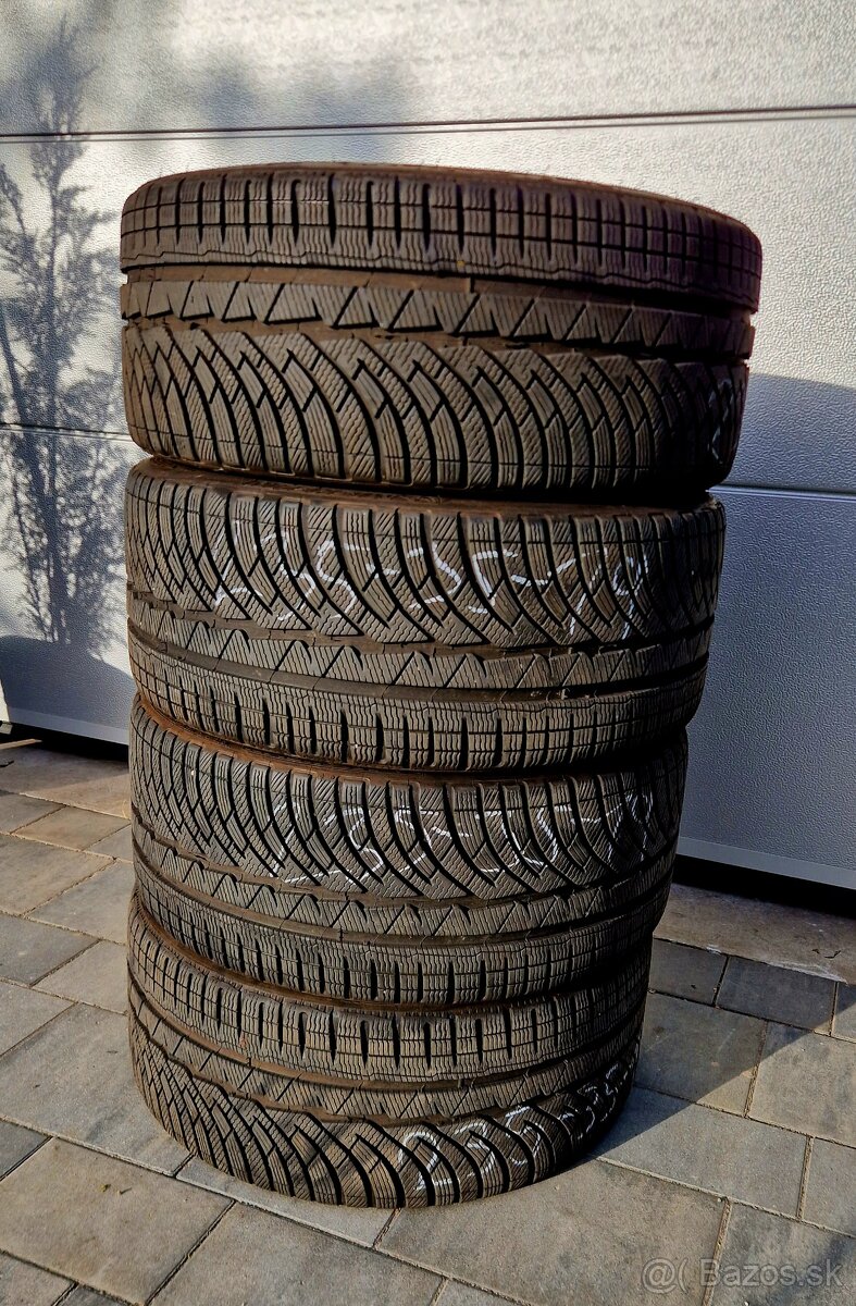 235/35r19 Michelin PilotAlpin PA4
