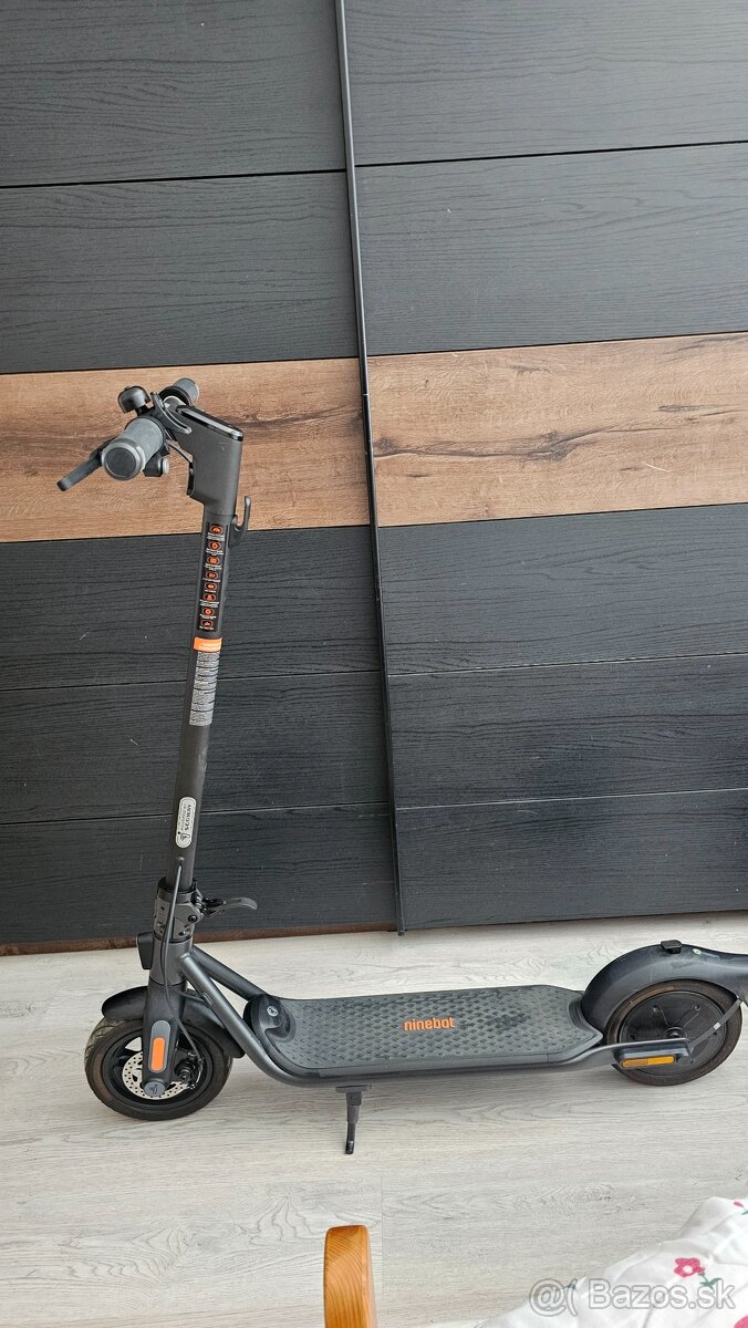 Ninebot by Segway KickScooter F2
