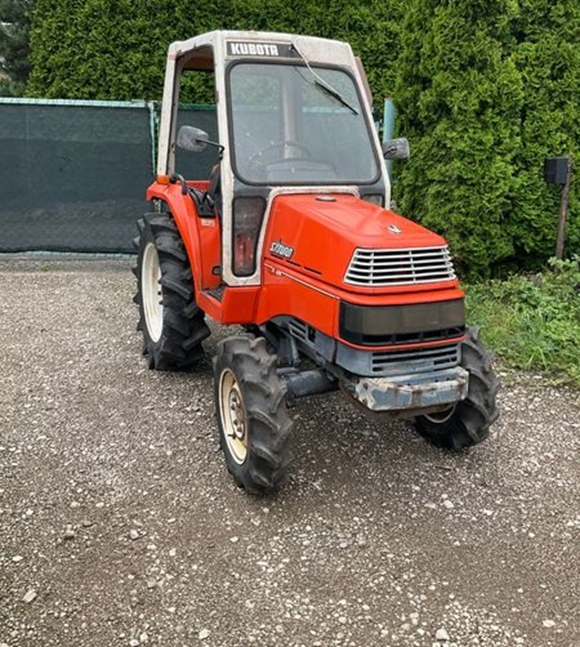 Malotraktor, traktor Kubota SATURN x-24