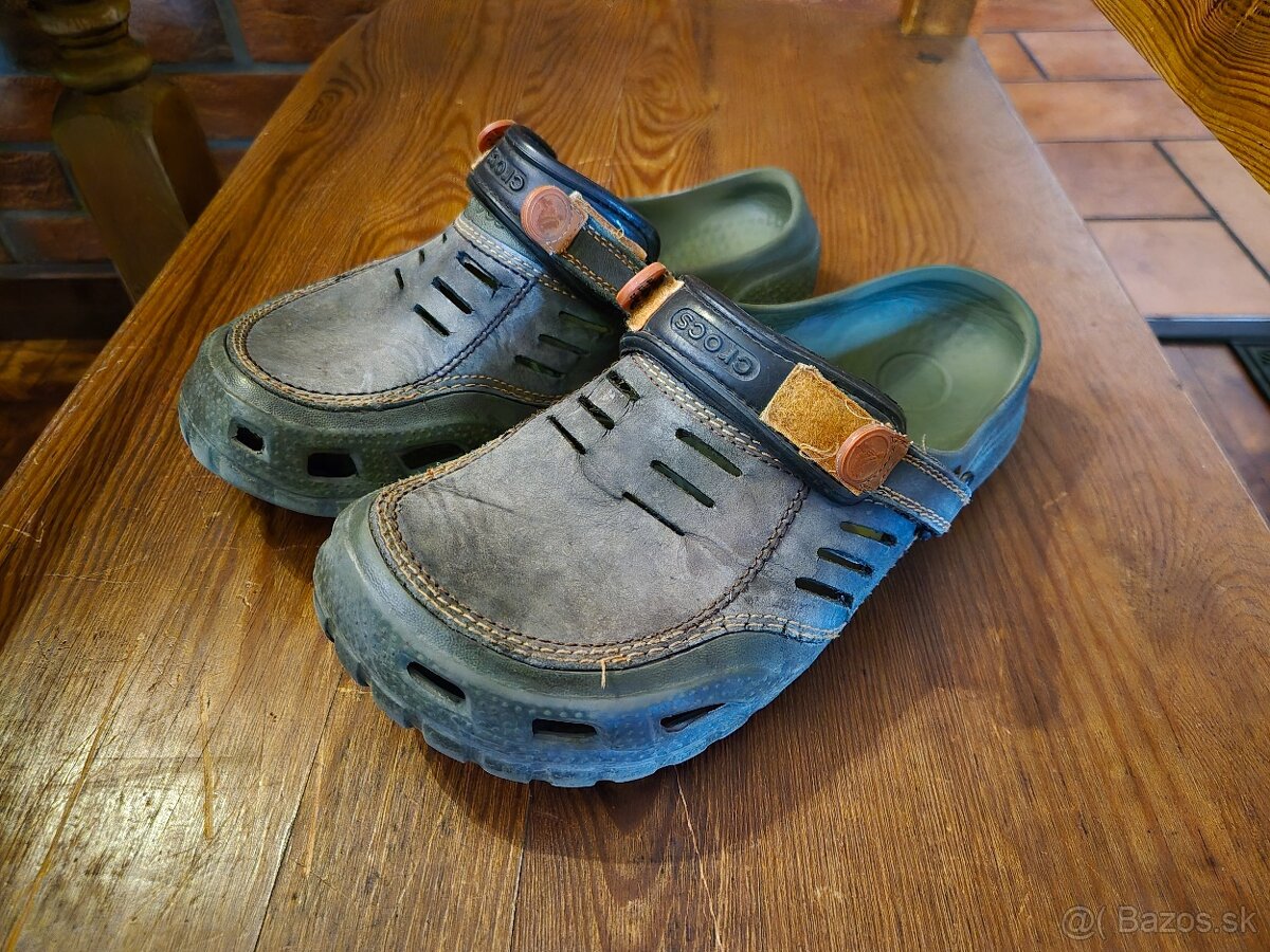 Kupim crocs .