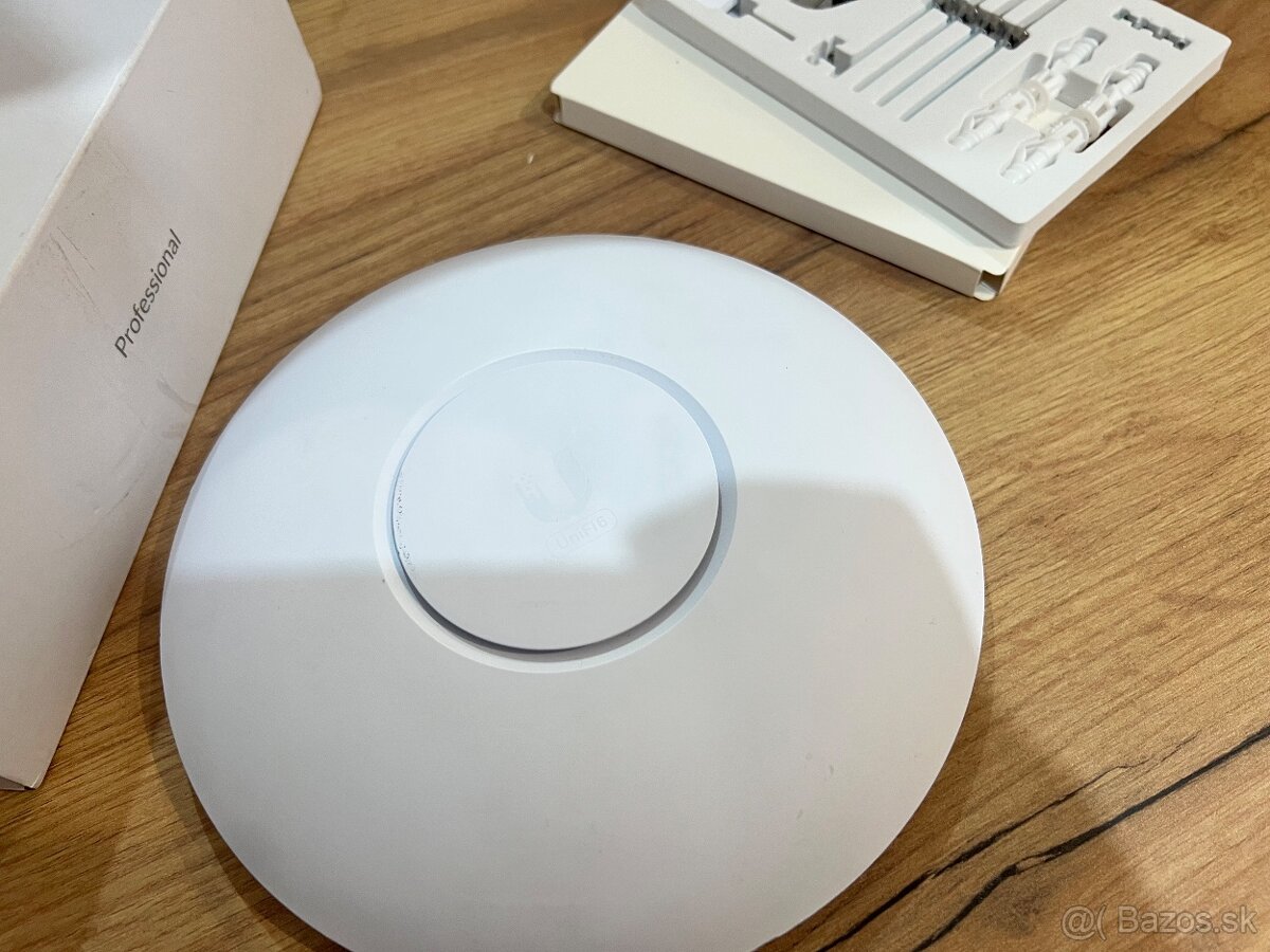 Ubiquiti Unifi U6 PRO TOP