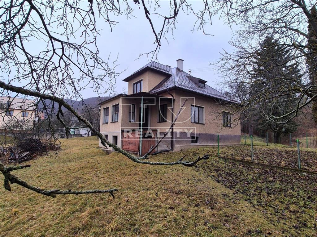 Na predaj 3-izbový rodinný dom s POZEMKOM 3 558 m2,...