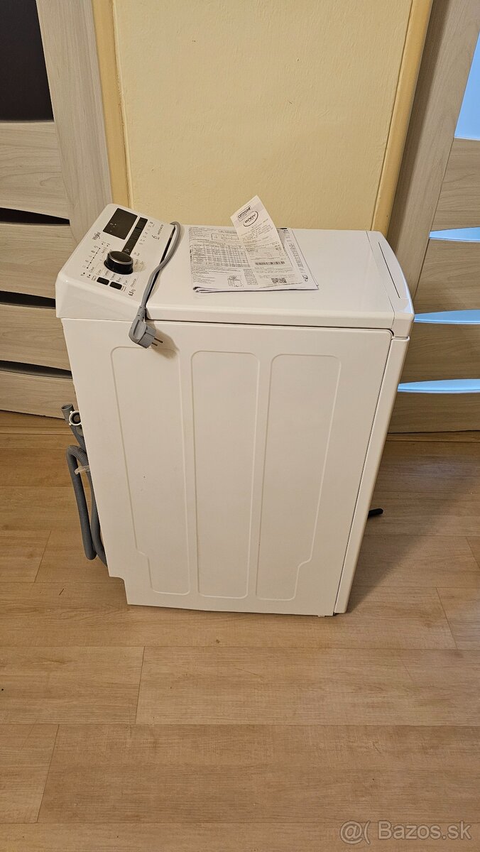 Práčka Whirlpool - error
