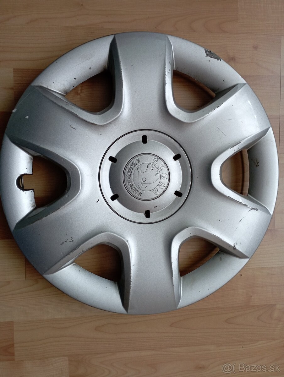 1ks puklica VW 14", Toyota 14", Skoda 15", Honda 14"