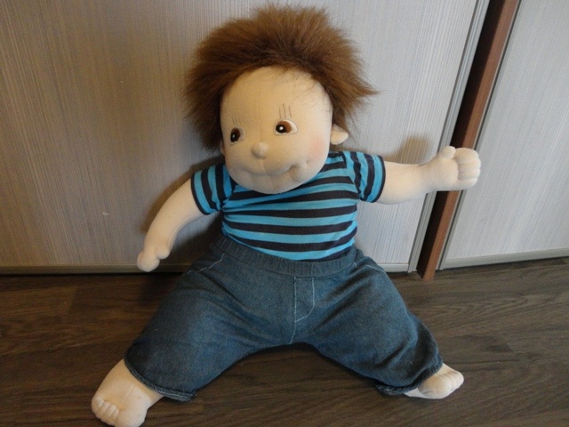 Terapeutická bábika Emil