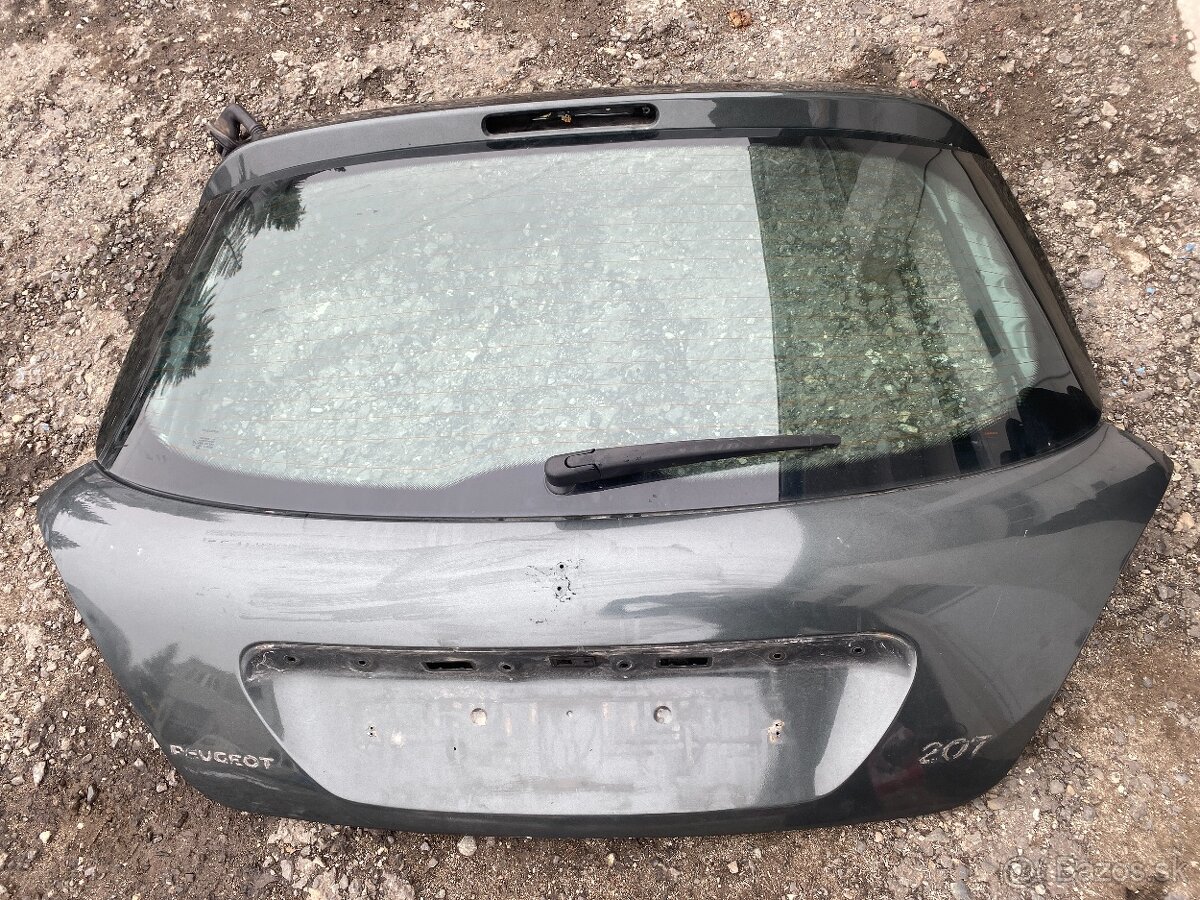 Kufor Peugeot 207 hatchback