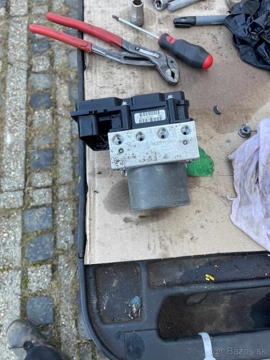 ABS čerpadlo (abs kocka) Peugeot 307 2007
