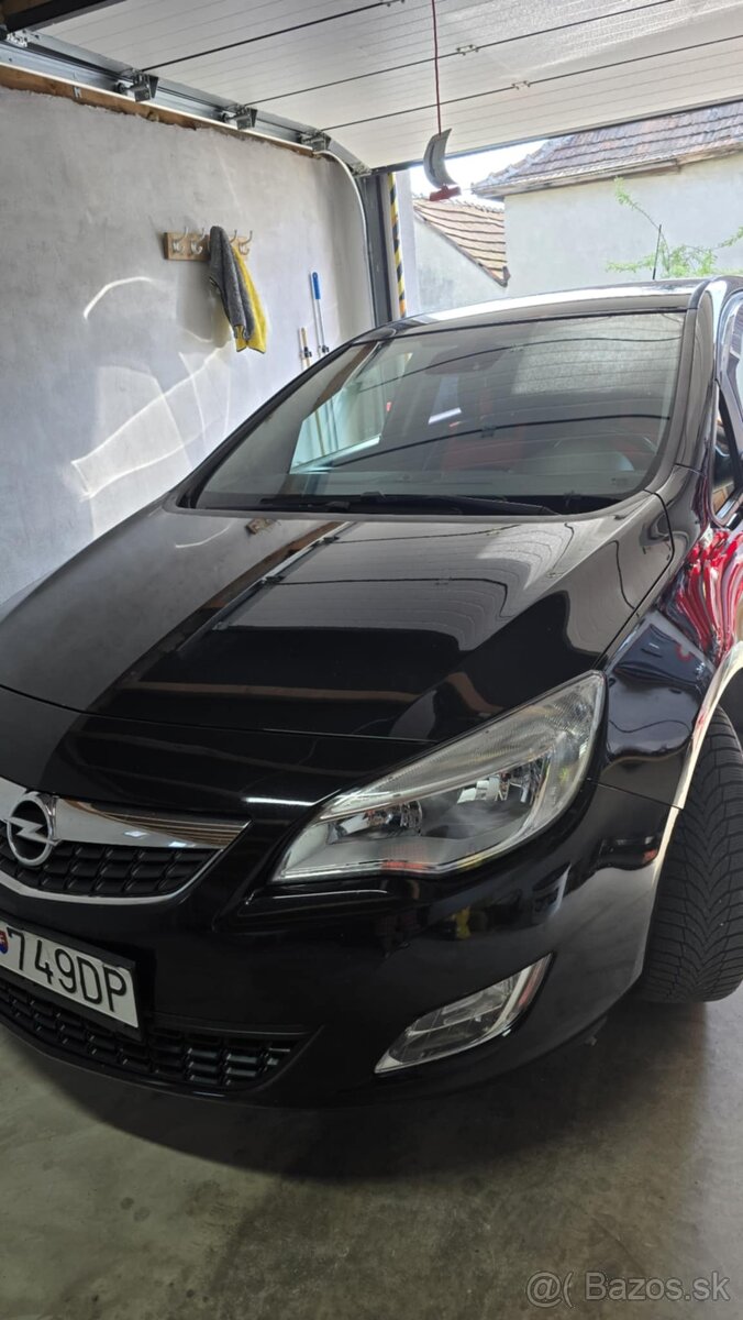 Predam opel astra j 1.6 benzin
