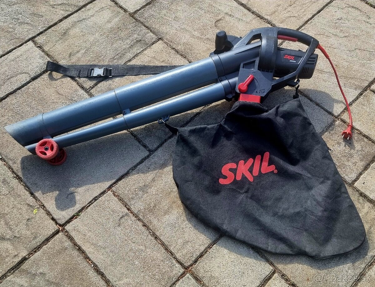 Vysávač/ Fukáč na listie