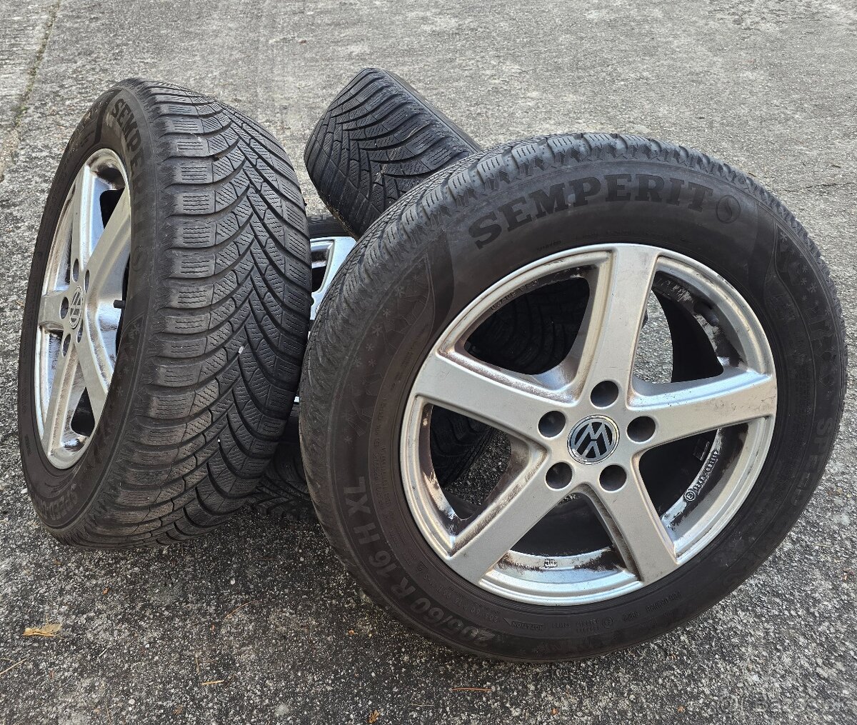 HLINÍKOVÉ DISKY ALUTEC 5x112 R16 S PNEU 205/60 R16 XL