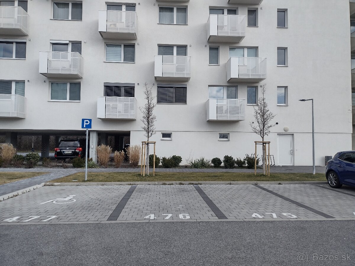 Ovocné sady parkovacie miesto na predaj