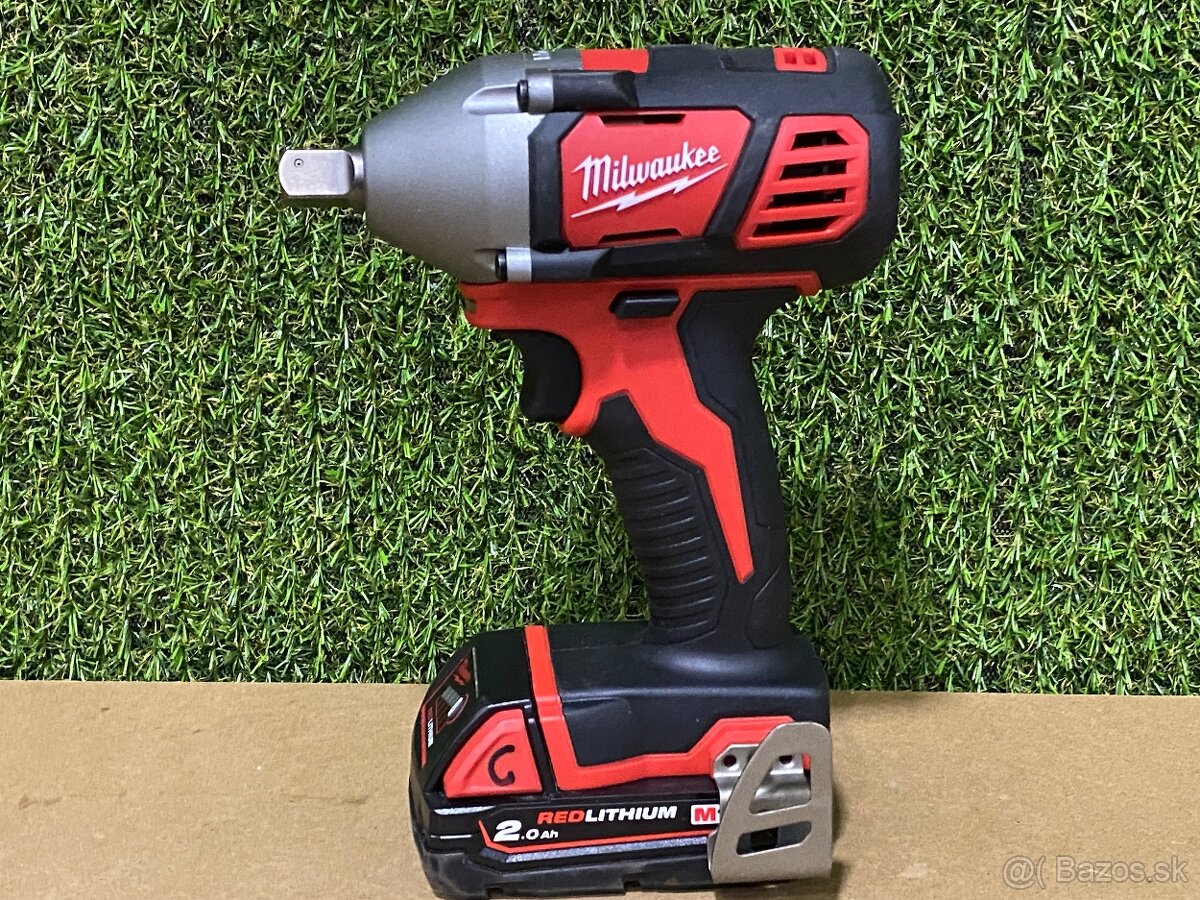 Milwaukee M18 BIW12 aku rázový uťahovák