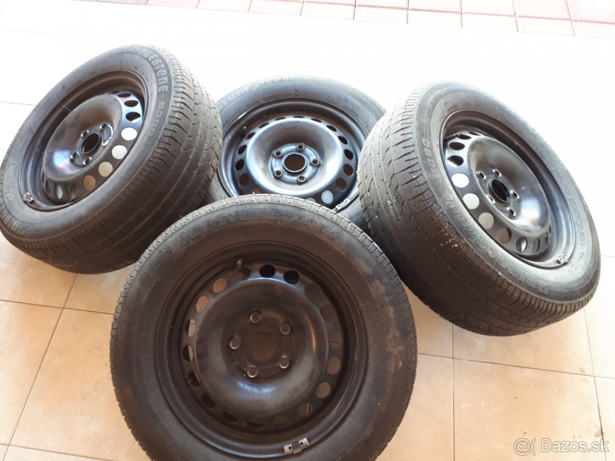 Pneumatiky 195/65 R 15 91 H s novými plechovými diskami