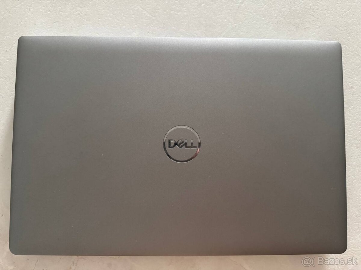 Dell 5521,11500H,512GB Čistý Windows 10 Pro a Word,Excel2024
