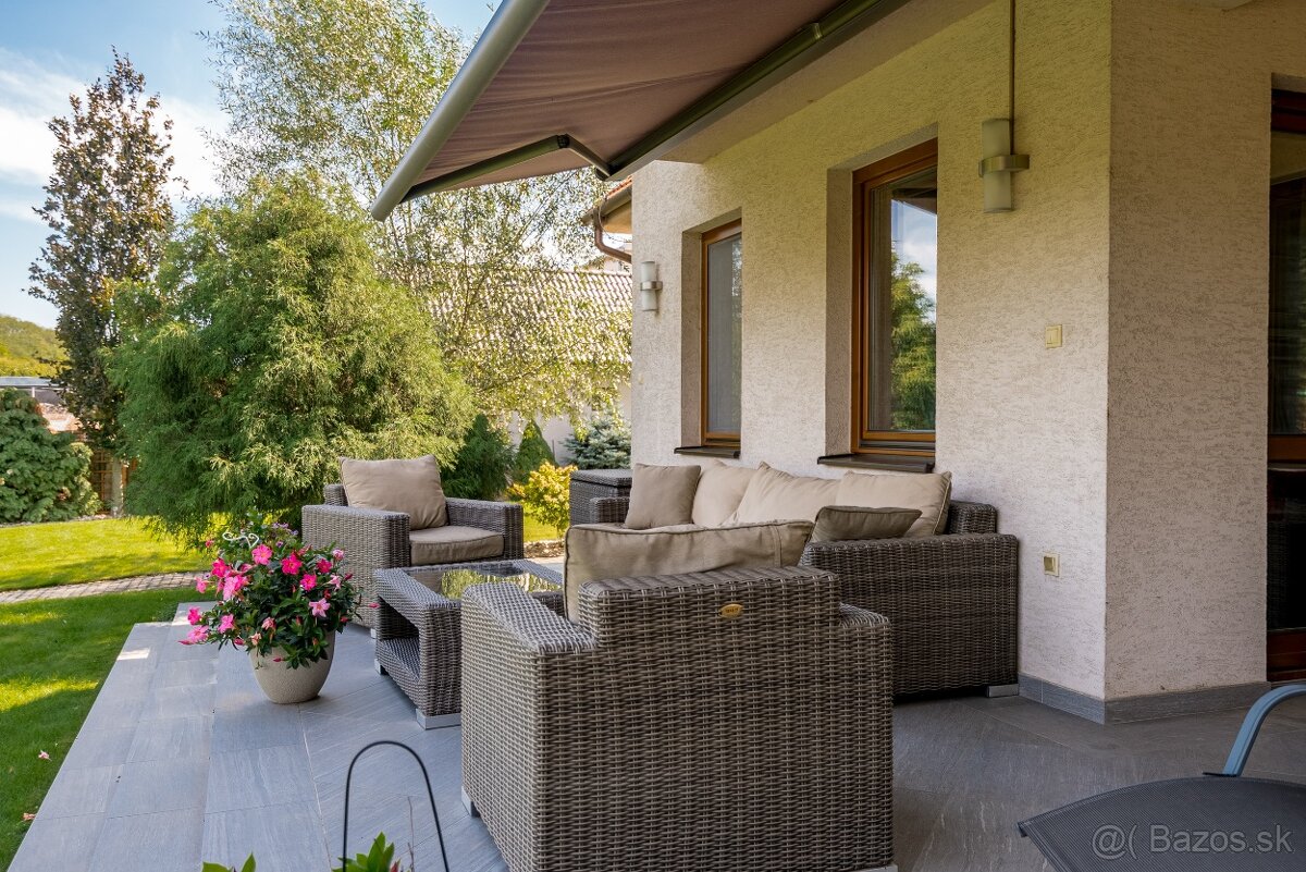 RODINNÝ DOM Veľké Krškany s vlastnou botanickou záhradou