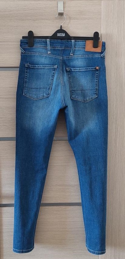 Predám pánske rifle značky PEPE JEAN - skrátená dĺžka 30