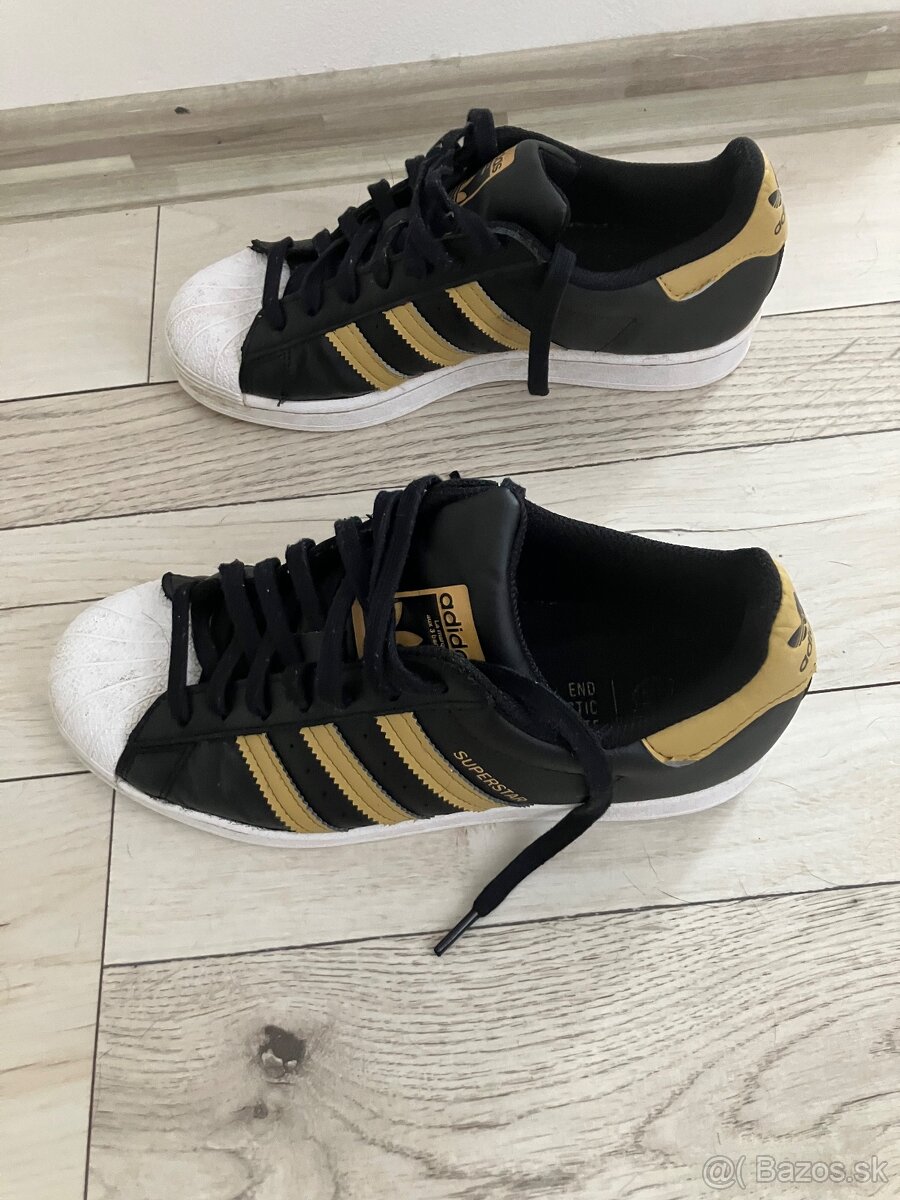Adidas Superstar
