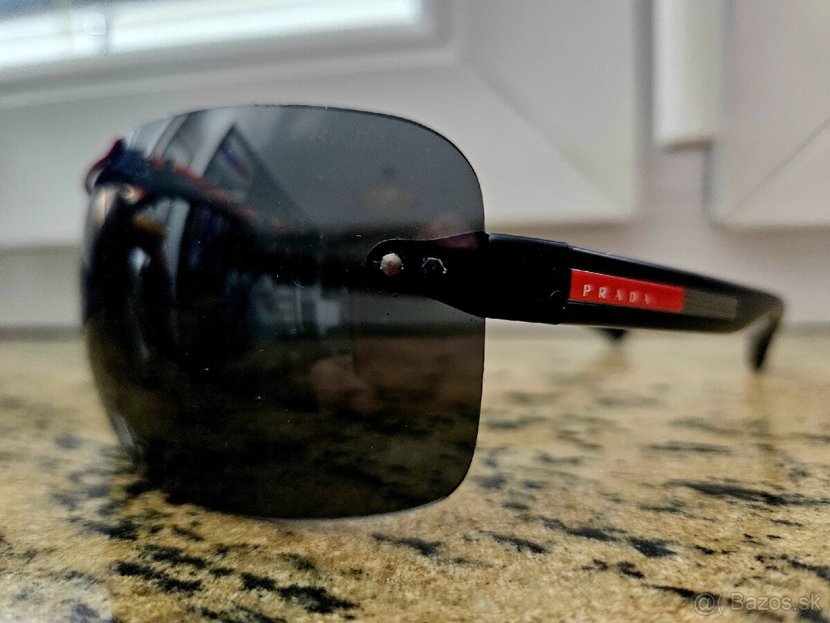 Predam slnecne okuliare PRADA
