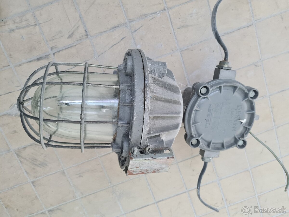 Industriálne svetlo