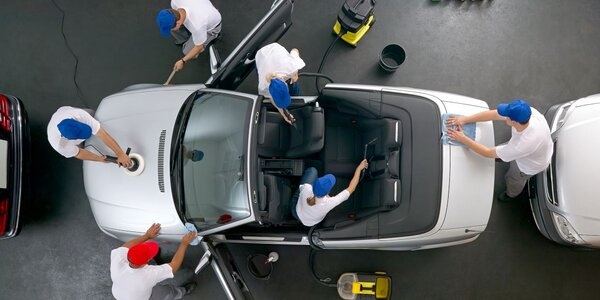 Tepovanie, čistenie interiéru  vozidiel.