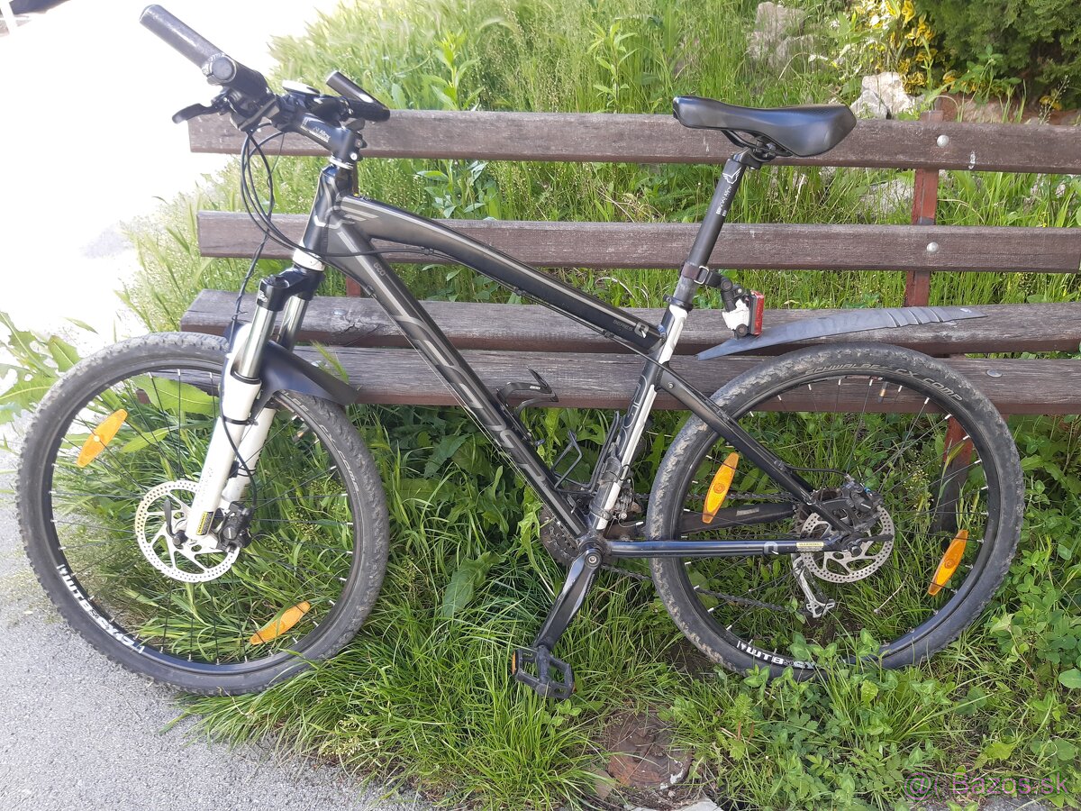 Horský bicykel Felt