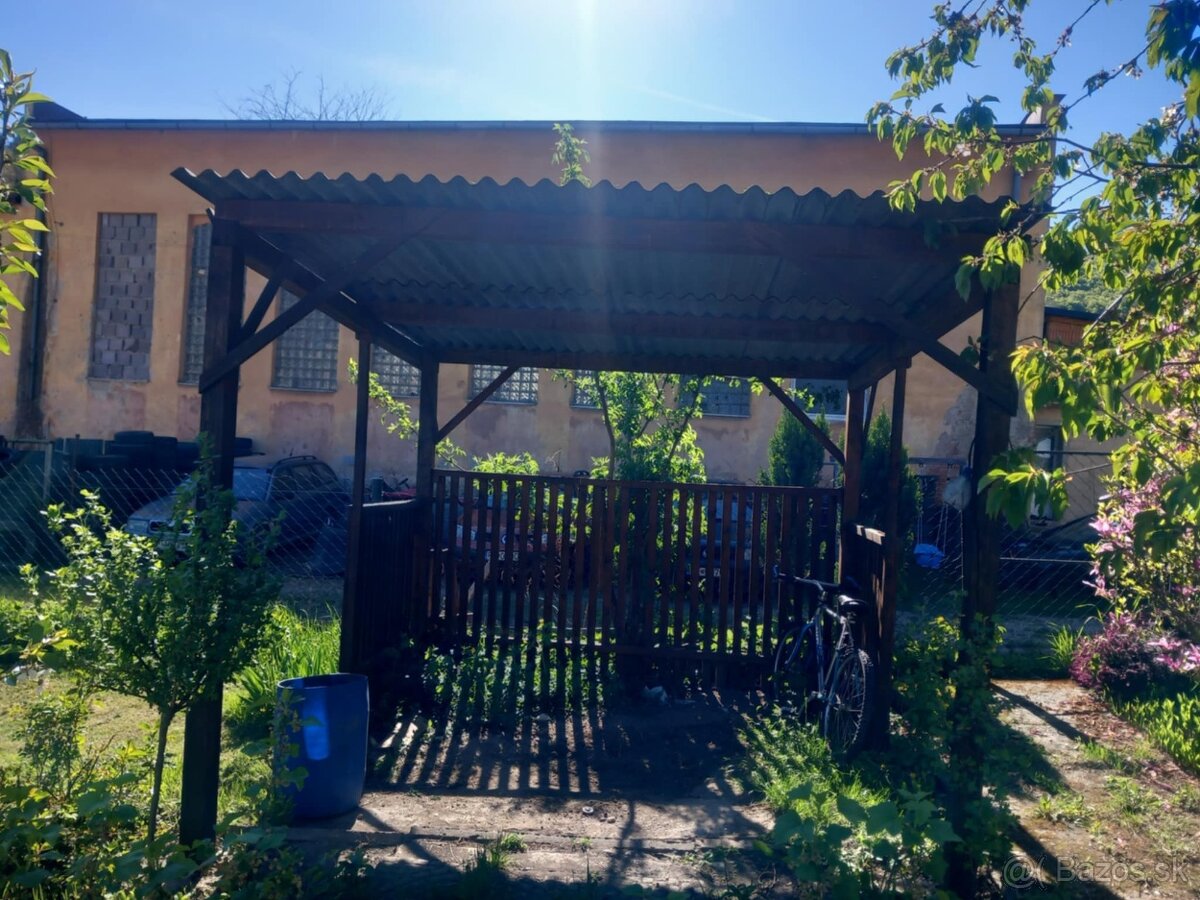 predam zahradny altanok