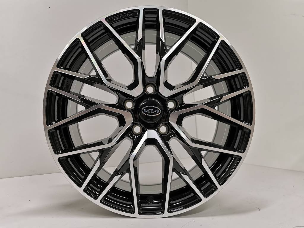 Kia Sportage, Ceed alu disky 5x114,3 R18 ET45 8J