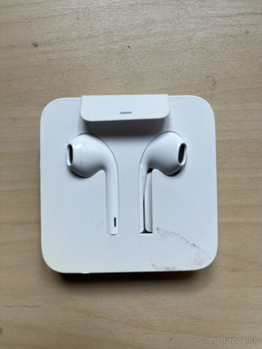Slúchadlá Apple