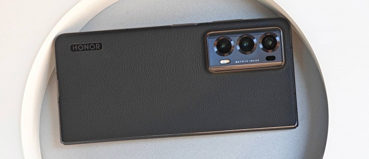 Honor Magic V2 16/512GB ako nový