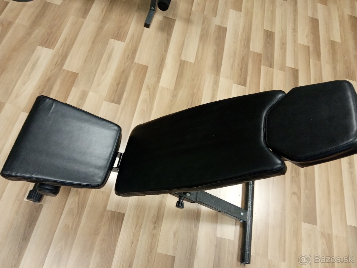 Šikmá lavica na cvičenie