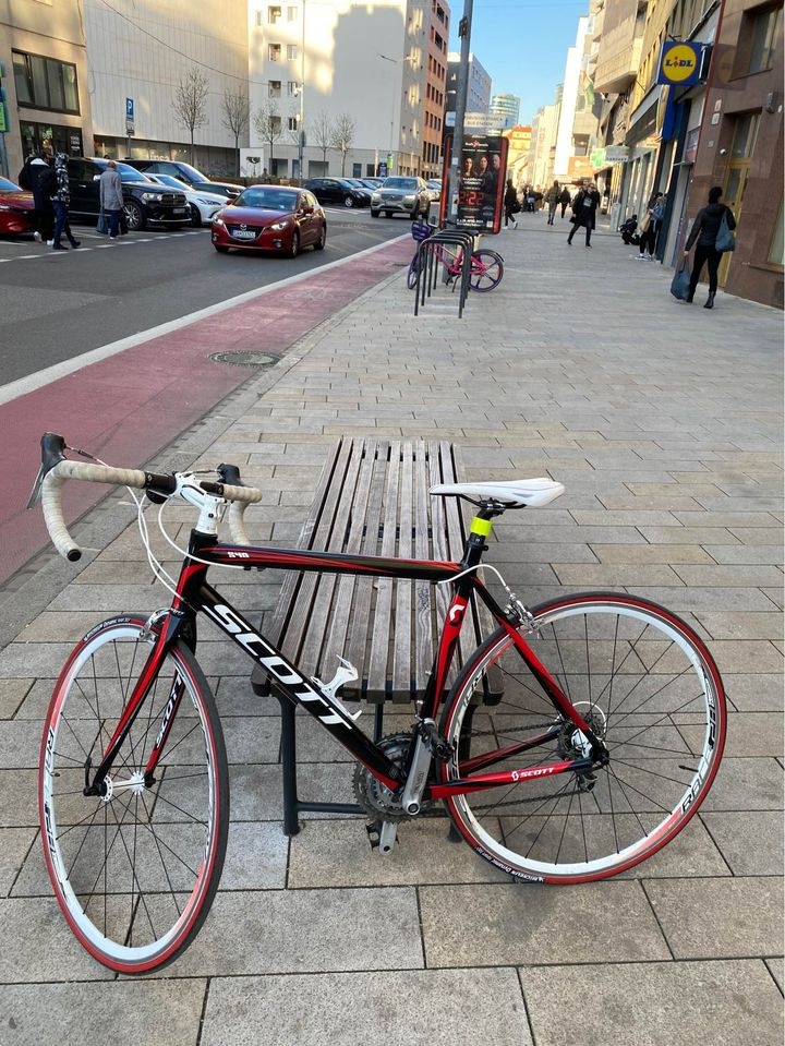 Cestný bicykel Scott