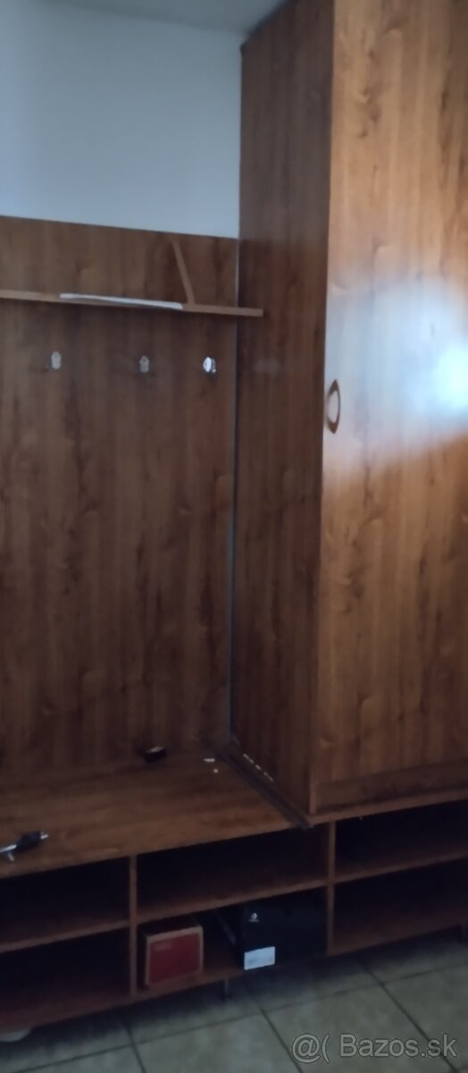 Predám predsienovy nábytok