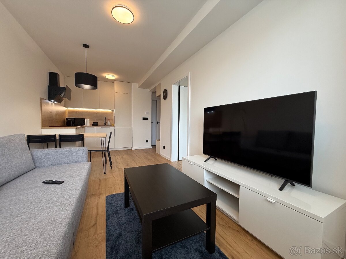 1,5 izb. nový kompletne zariadený byt v centre Košíc
