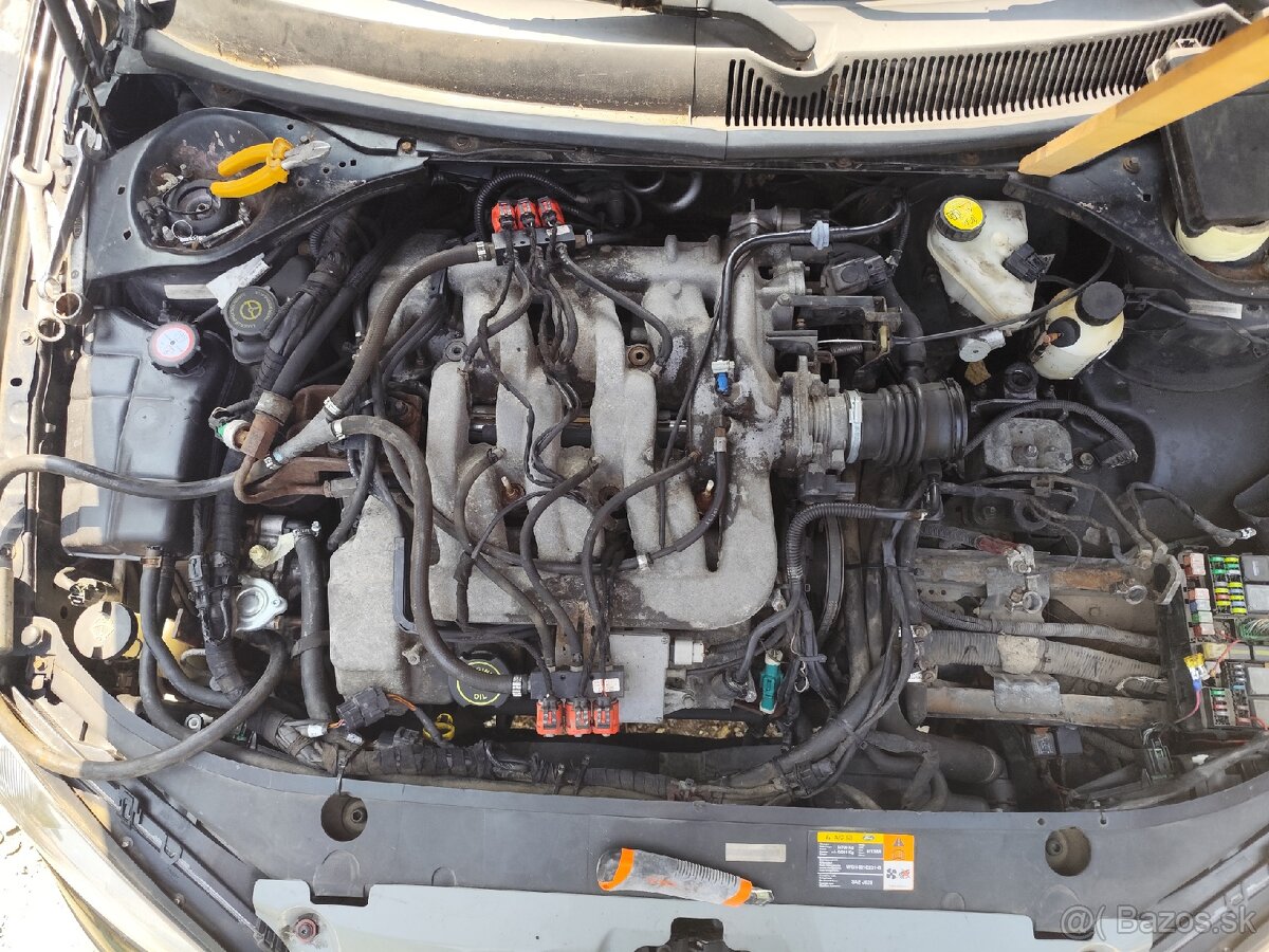 Predám motor Druratec 2,5l V6 Ford