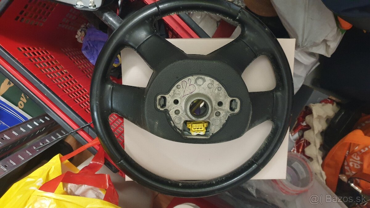 Škoda kožený volant.