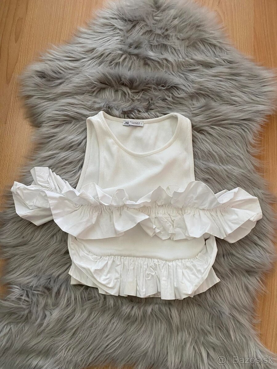 2x top zn. Zara