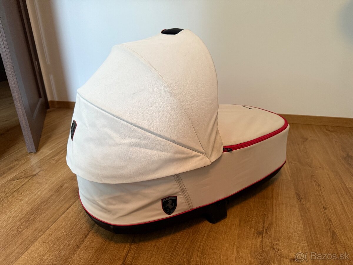 Vanička Cybex Priam Ferrari