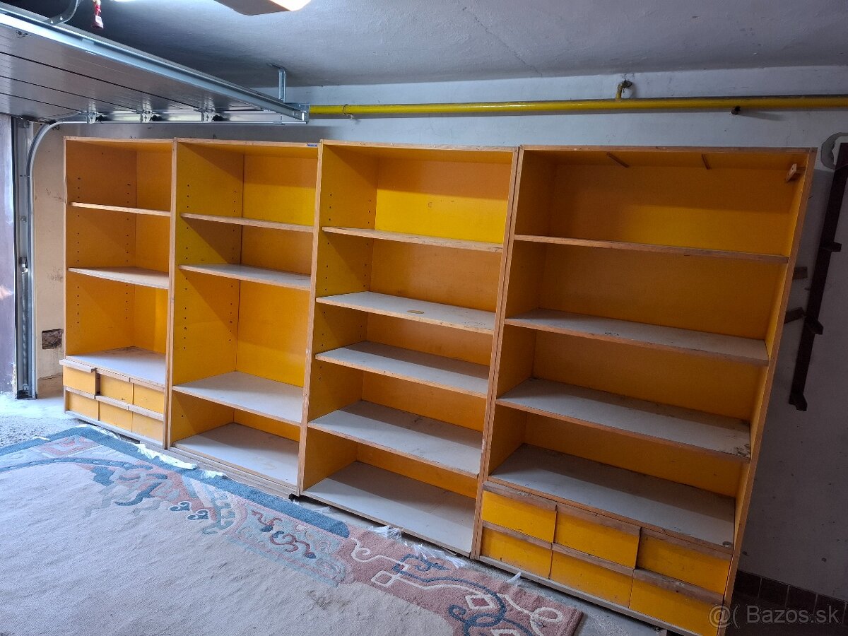 Staršie regále do garáže a pivnice
