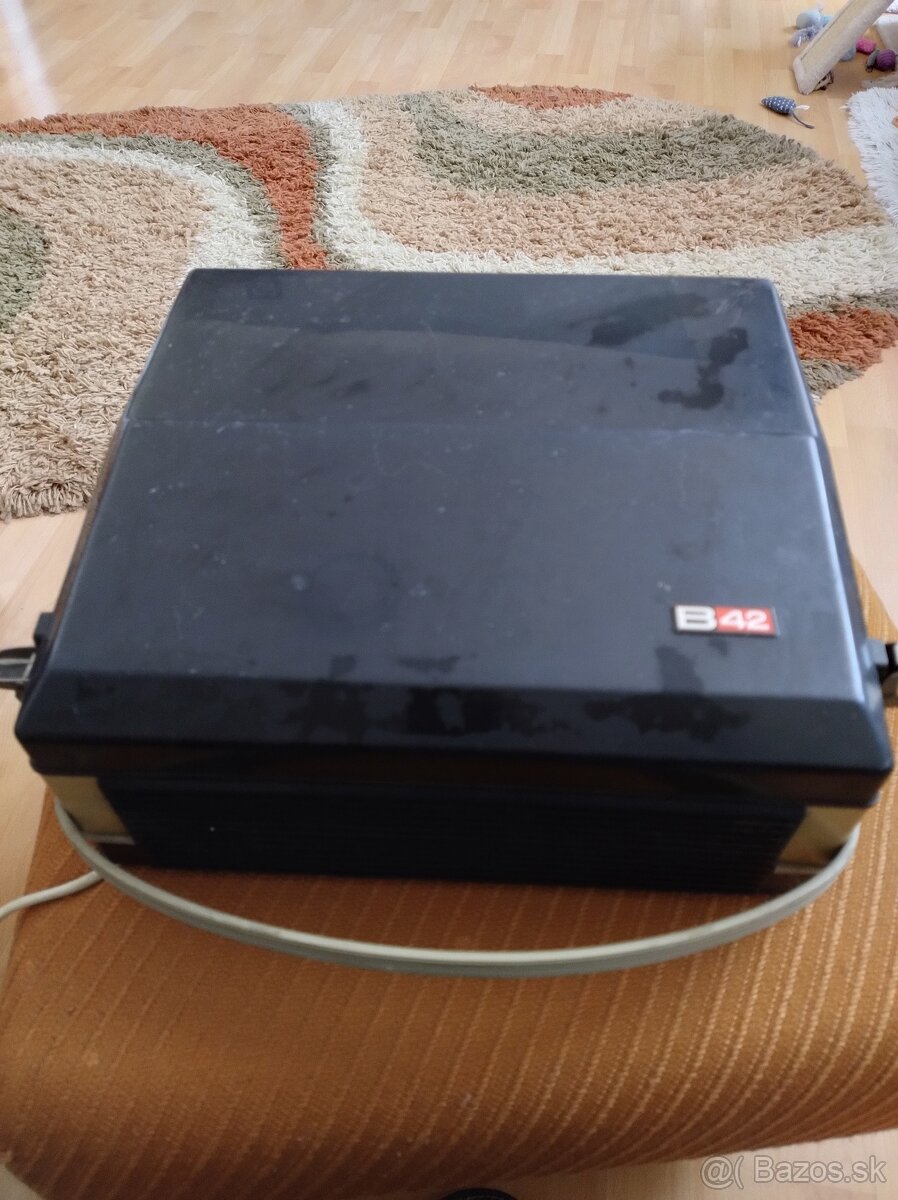 Predám kotúčový magnetofón