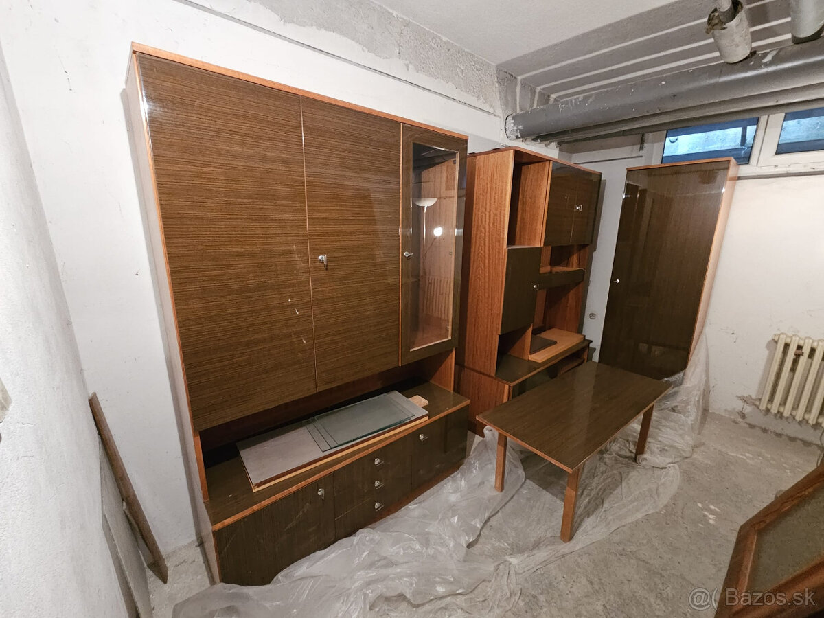 obyvackova stena v super stave