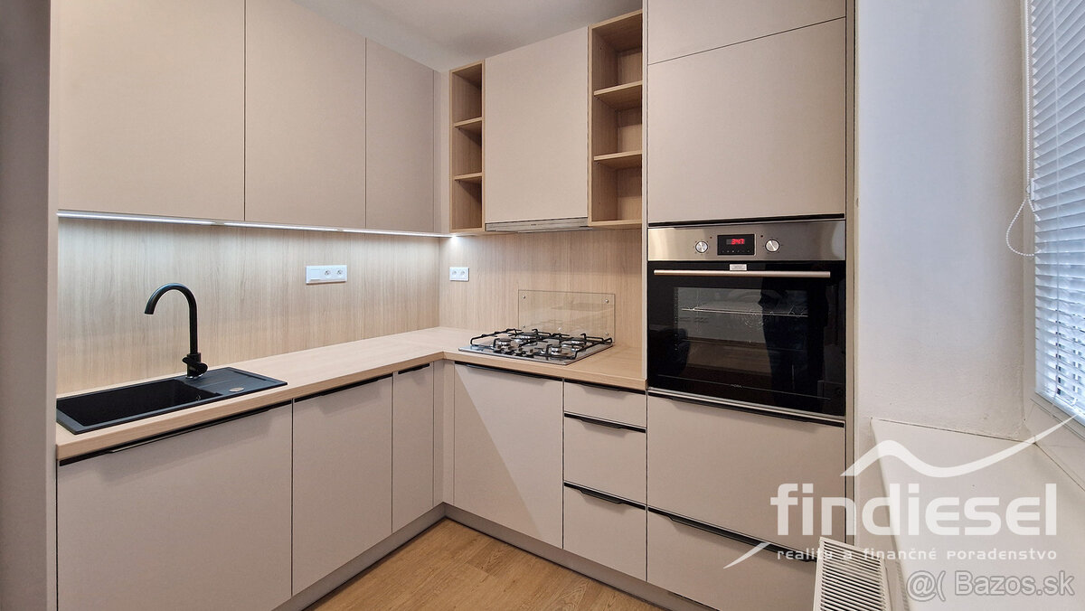 2 izbový byt na skvelom mieste, M. Mišíka, Prievidza