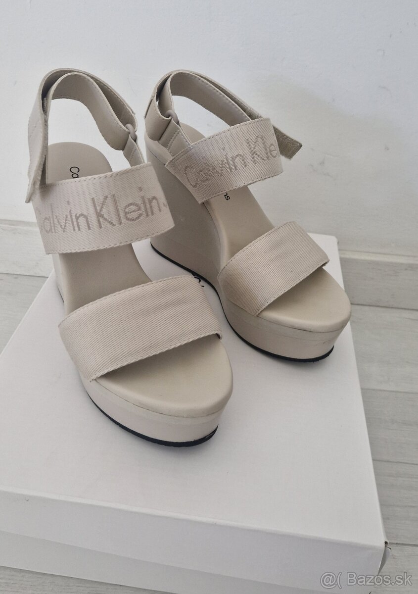 Sandále Calvin Klein, v. 36