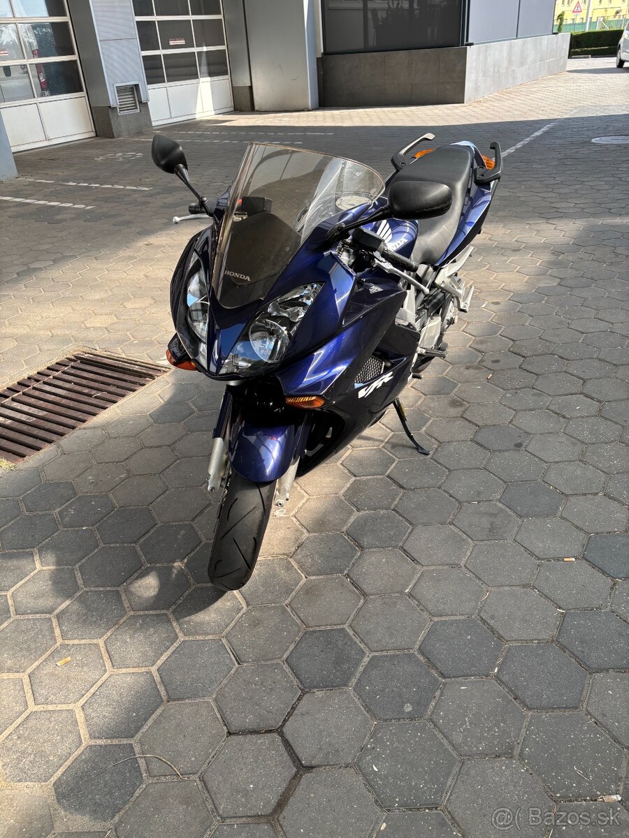 HONDA VFR 800