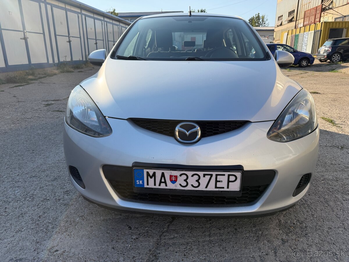 Predam Mazda 2