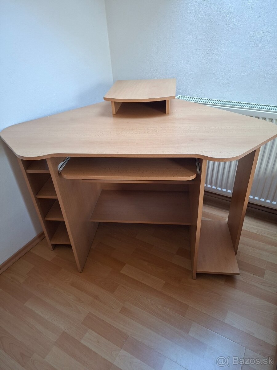 Rohový počítačový stôl