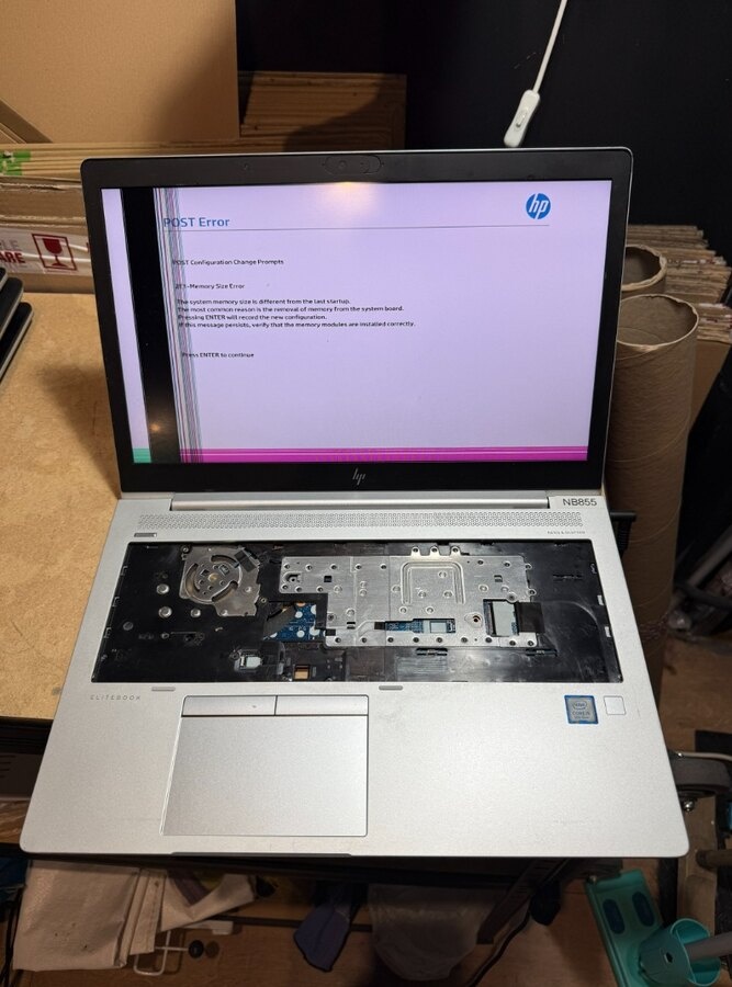 HP EliteBook 850 G5 BIOS heslo, poškodený LCD