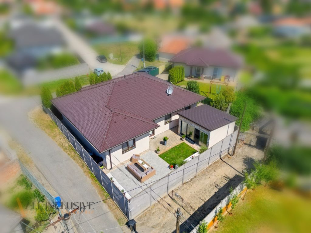 ALL INCLUSIVE I 4 IZBOVÝ RD S GARÁŽOU A S BENEFITMI KRÁĽOVÁ