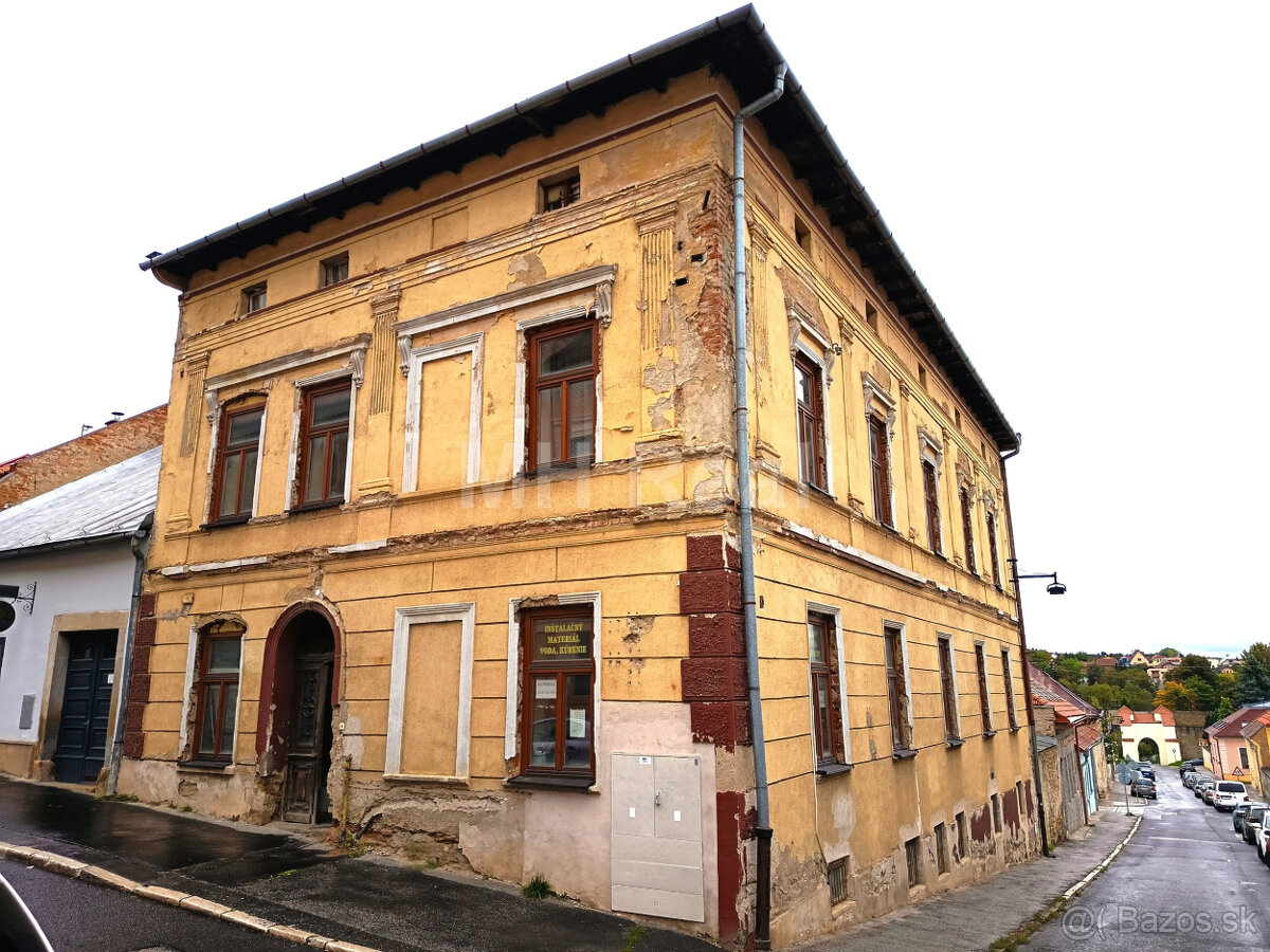 LEVOČA - historický dom v centre mesta