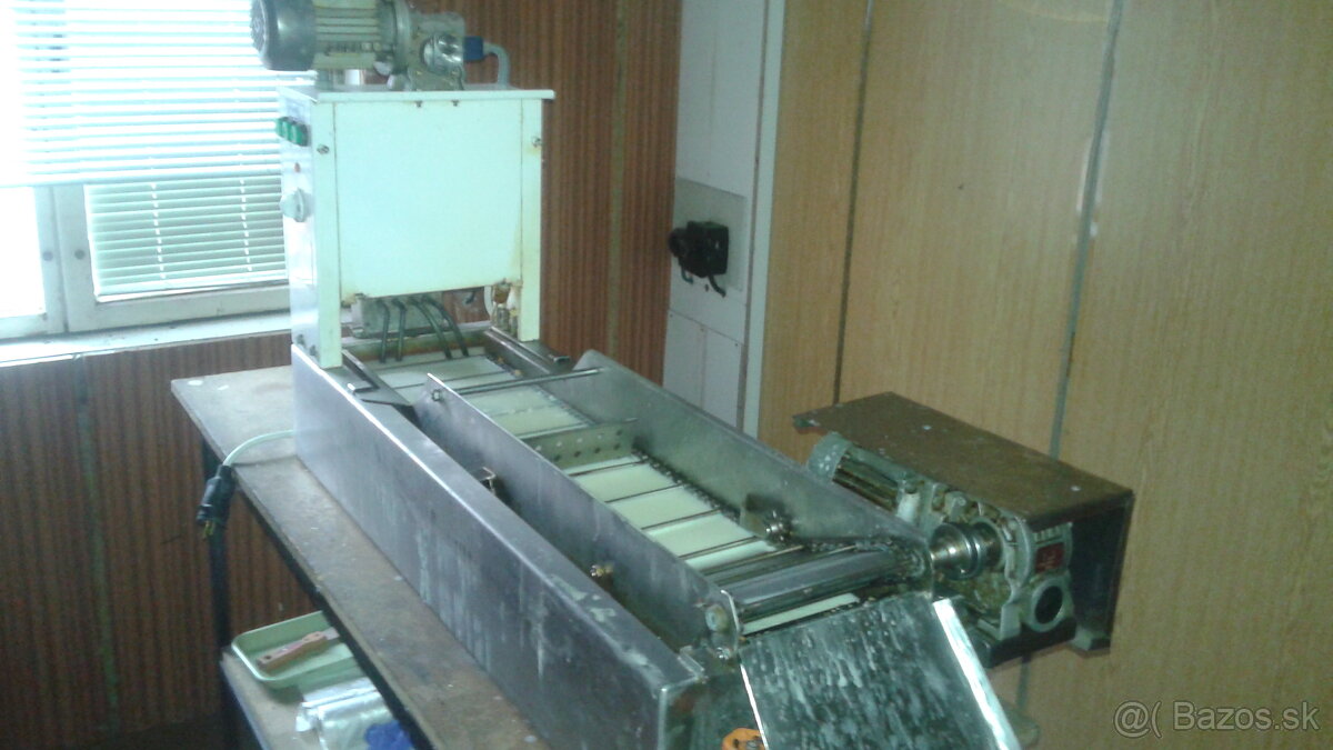 XM-3 stroj na pečenie šišiek
